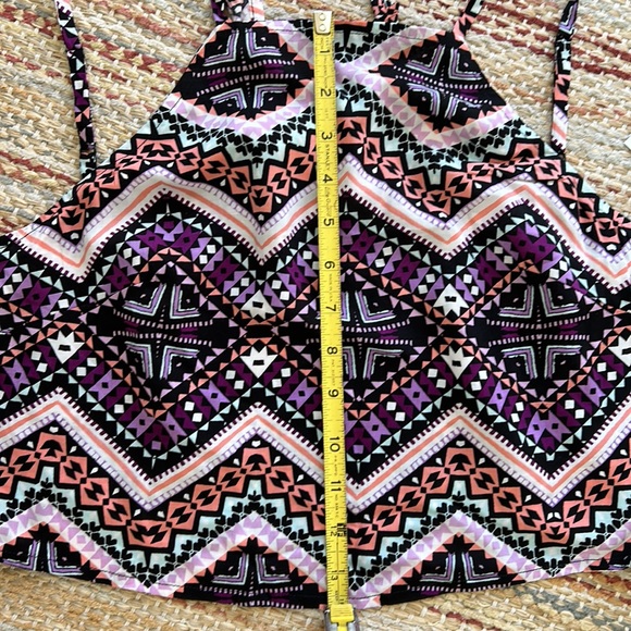 NWT - sexy and colorful little open-back crop top ~ Express size Medium - Picture 8 of 8